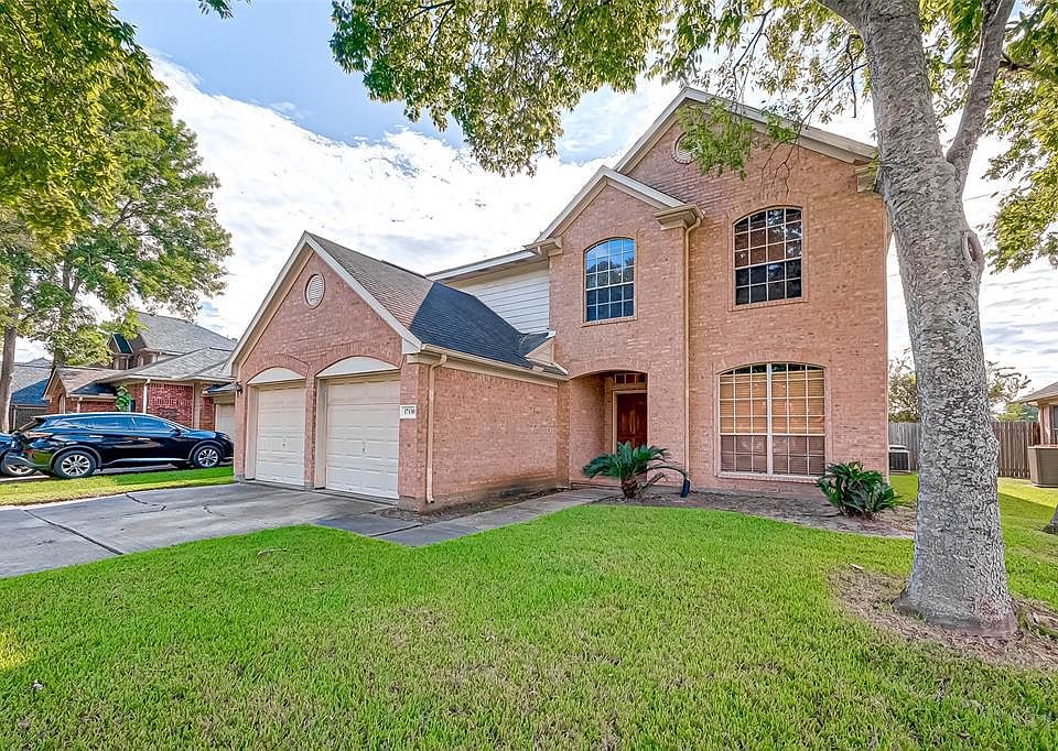 1st image of 17130 Summer Hollow Dr
