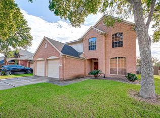 17130 Summer Hollow Dr, Sugar Land, TX 77498