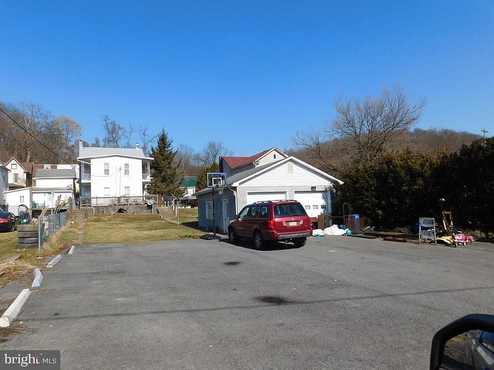 2nd image of 21 & 23 Ridge Rd