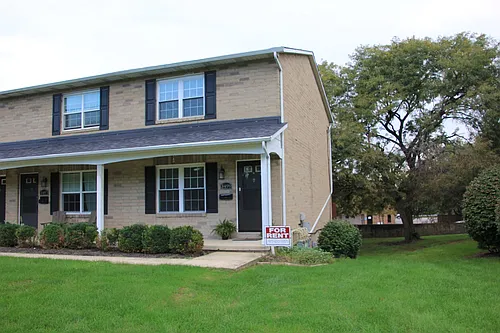 3499 Sunset Dr Photo 1