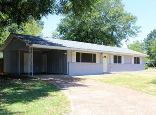 601 N Gaywood Ave, Columbus, MS 39702