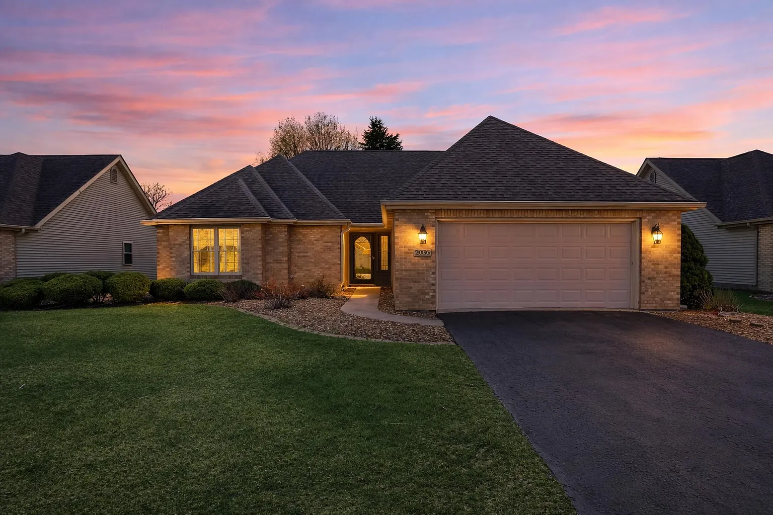2036 Northwood Ln photo 1
