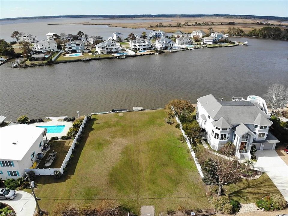 Build your own custom dream home right on Back Bay's best Sunset view!