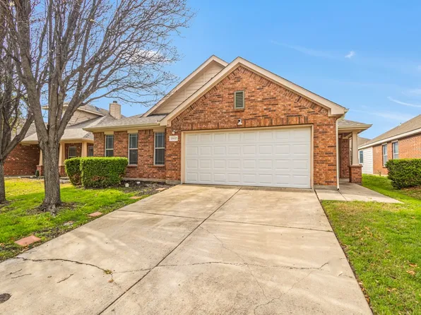 2932 Milby Oaks Dr, Fort Worth, TX 76244