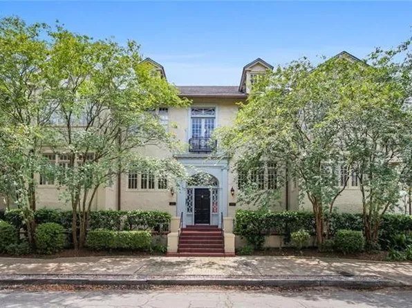 5820 Hurst St APT C, New Orleans, LA 70115