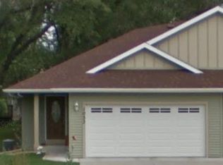 1033 Lincoln St, Onalaska, WI 54650