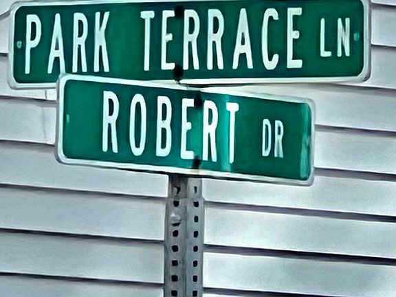 5th image of 1905 Robert Dr