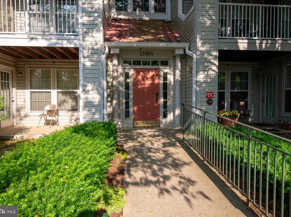 25905 Ridge Manor Dr #8000-F, Damascus, MD 20872