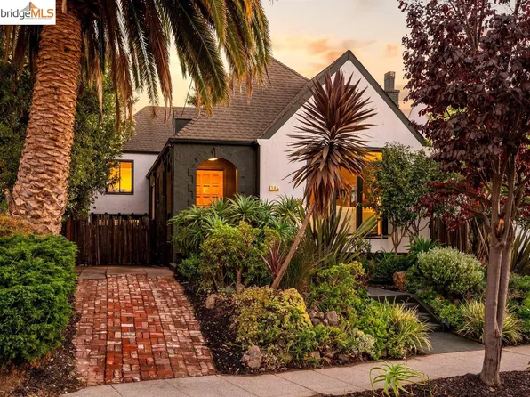 384 Palm Ave, Oakland, CA 94610