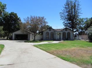 10658 Tuxford St, Sun Valley, CA 91352