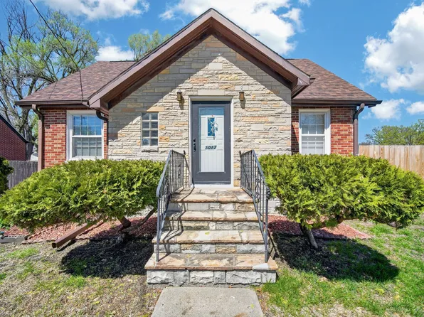 5017 Hickman Rd, Des Moines, IA 50310