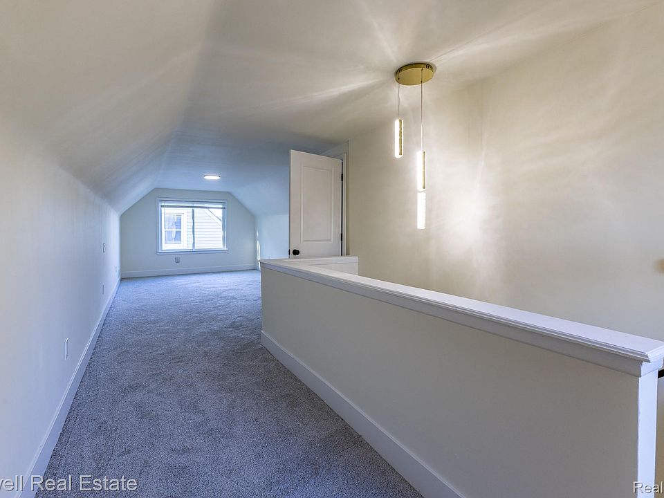 25246 Hayes Rd, photo 20