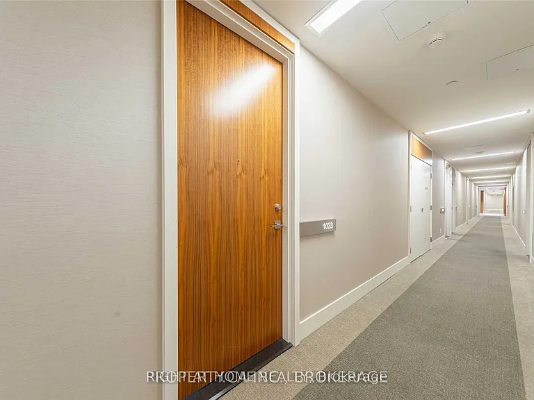 111 Saint Clair Ave W #1023 — Photo 10