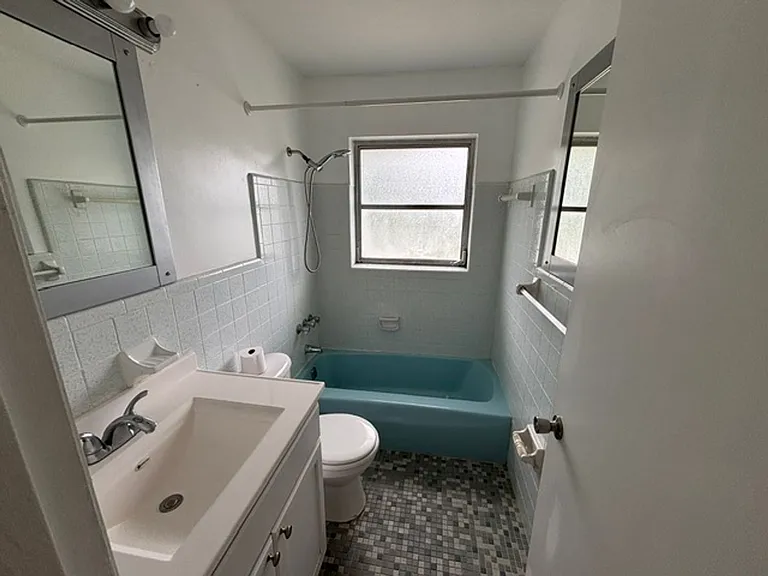 1080 Edgehill Ave — Photo 11