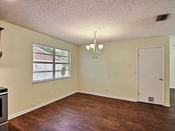 5th image of 1086 37th Ave