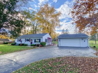 8412 Chara Dr, Burlington, WI