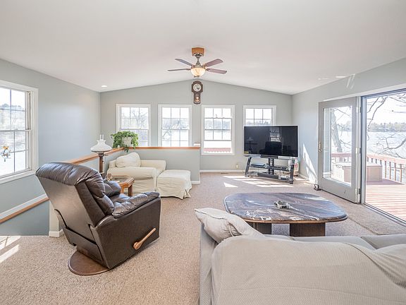 5th image of 11915 Lakeway Dr