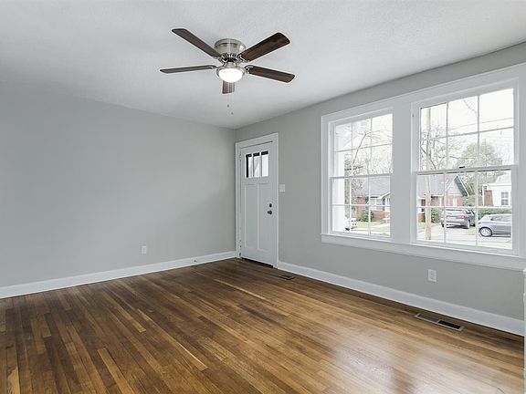 2nd image of 521 Pinckney Ct