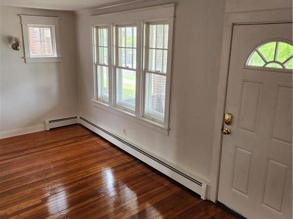 1524 S Race St, Allentown, PA 18103