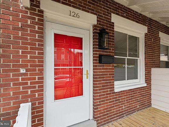 3rd image of 126 Washington Ave