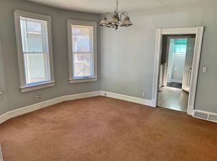 425 W 16th St, Davenport, IA 52803
