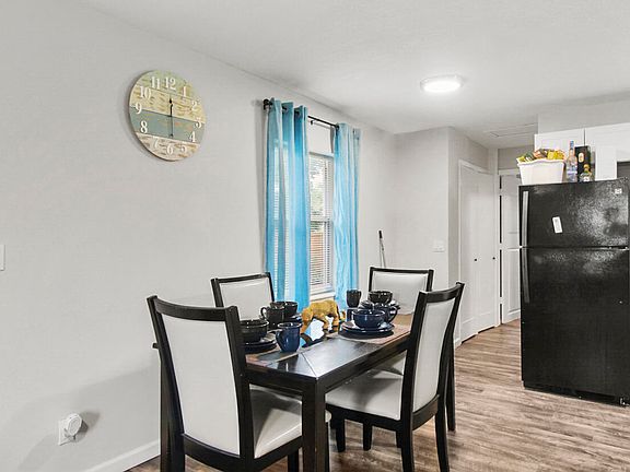 4th image of 5317 SE Isabelita Avenue