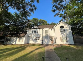 1103 Magnolia Bayou Blvd, Ocean Springs, MS 39564