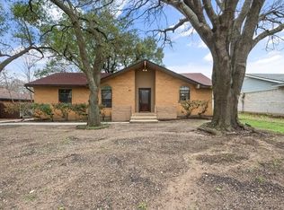 811 Green Pastures Dr, Cedar Hill, TX