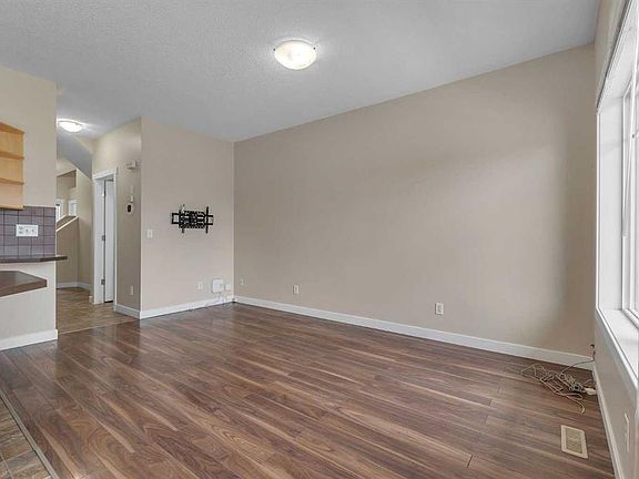 2nd image of 9 S Cimarron Vista Gdns