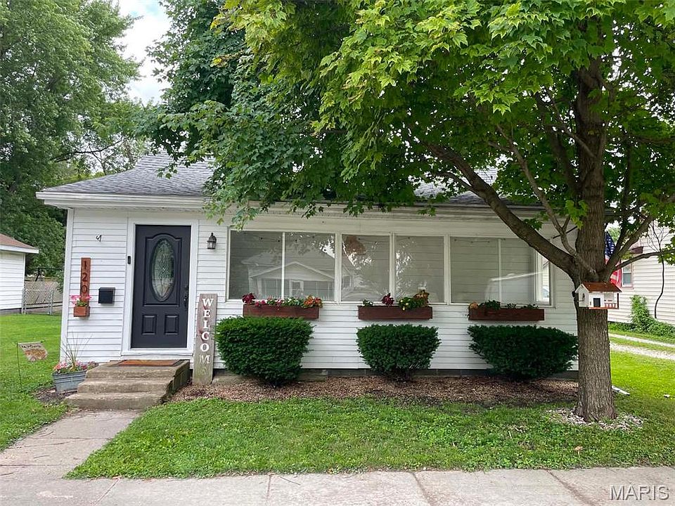 1st image of 120 E Warren St
