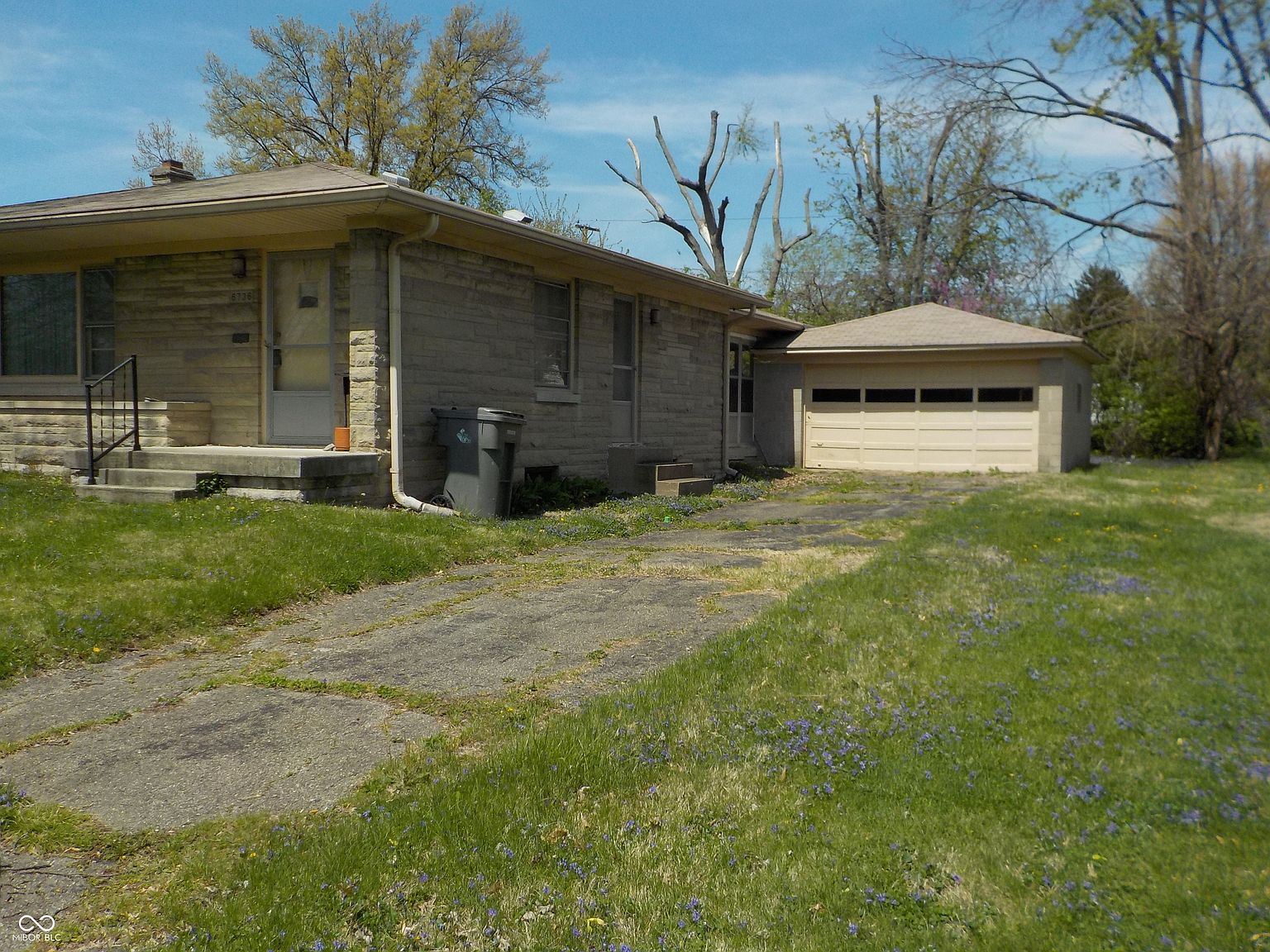 6736 E Michigan St, Indianapolis, IN 46219 | Zillow