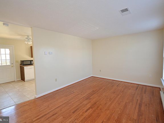 5th image of 159 Little River Dr