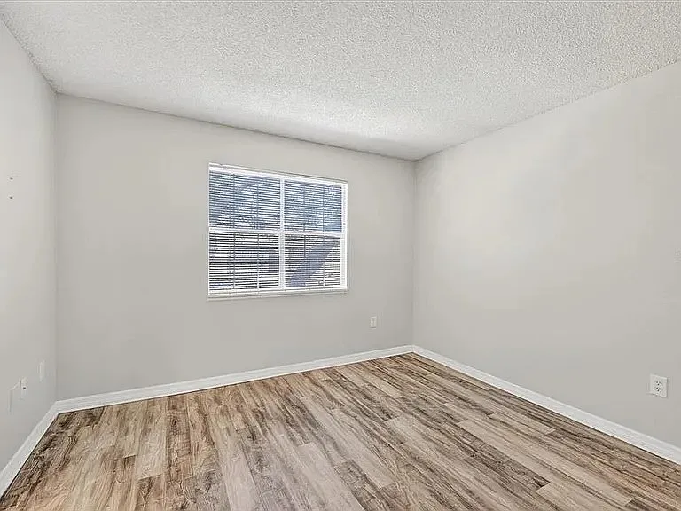 2500 Winding Creek Blvd — Photo 10
