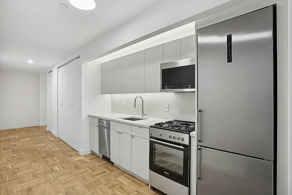 20 Exchange Pl — Photo 3