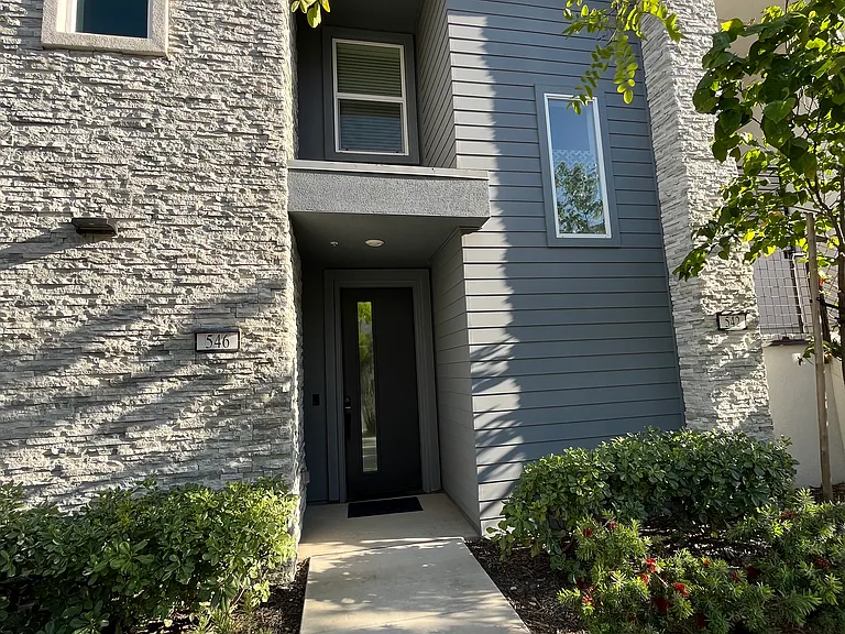 546 Martin Mariner Ave — Photo 1