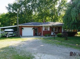 8907 S Custer Rd, Monroe, MI 48161