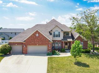 2708 Ark Dr, Bloomington, IL