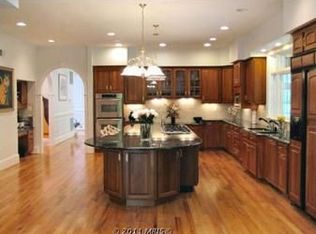 21 Perder Ln, Edgewater, MD 21037