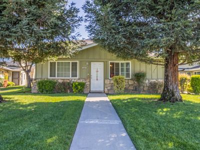 2237 Sylmar Ave APT 1, Clovis, CA, 93612