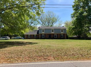 328 Weatherstone Dr, Forest City, NC 28043