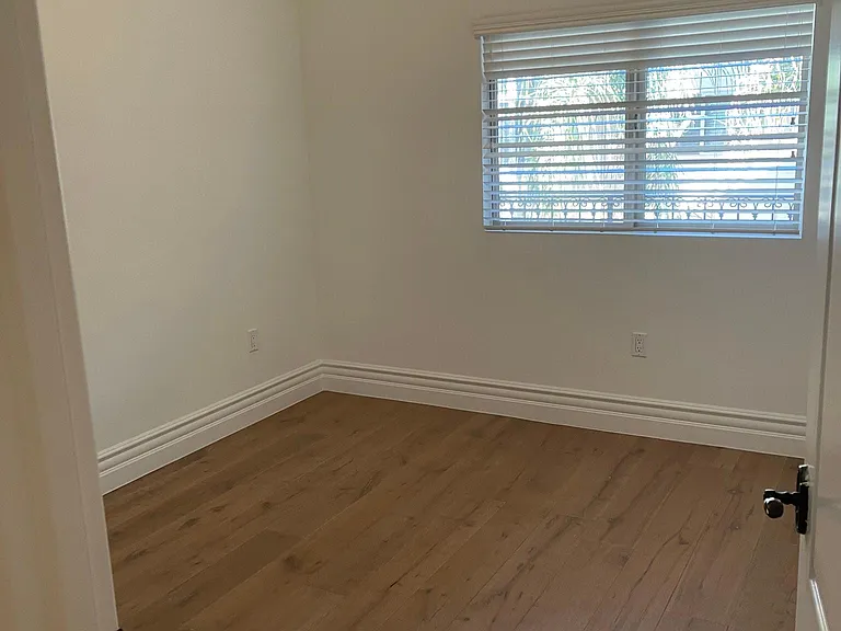 10640 Woodbridge St #107 — Photo 12