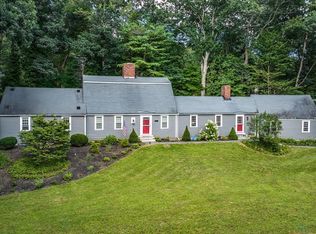 63 Parsonage Ln, Topsfield, MA 01983