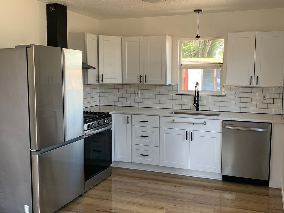 1st image of 573 E Ellendale Ave APT 12A