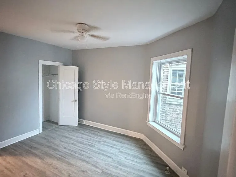 10625 S Calumet Ave #3 — Photo 6