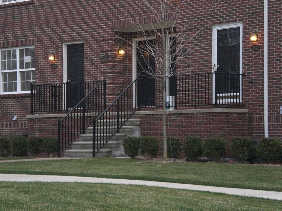 1st image of 43042 Burlington Dr