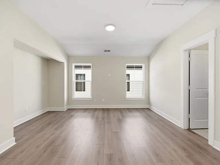 917 Calhoun Way — Photo 11