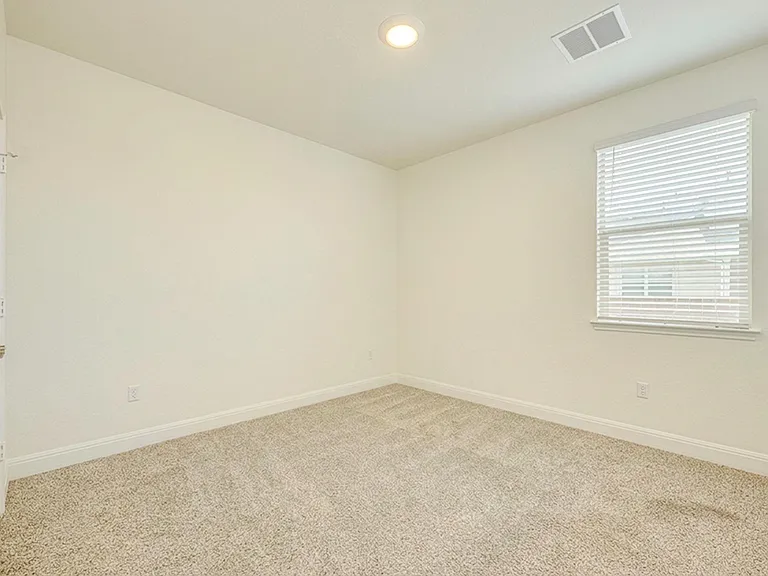 17813 Bassano Ave — Photo 21