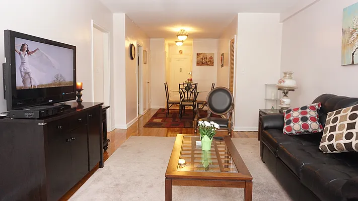 Sold by Coldwell Banker Signature Properties | media 6