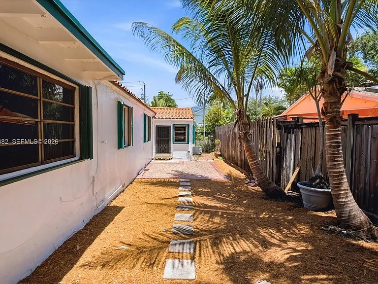 2550 Trapp Ave — Photo 19