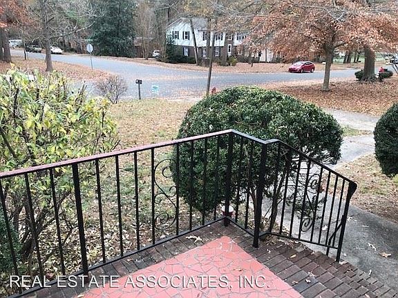 5th image of 3522 Barcelona Ave